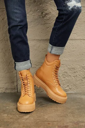 East Lion Corp | Platform Combat Boots In Caramel