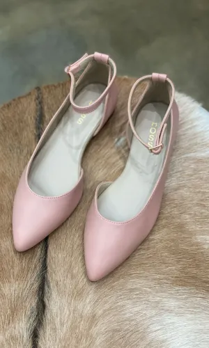 HOSS Dusty Pink Point Toe Flats