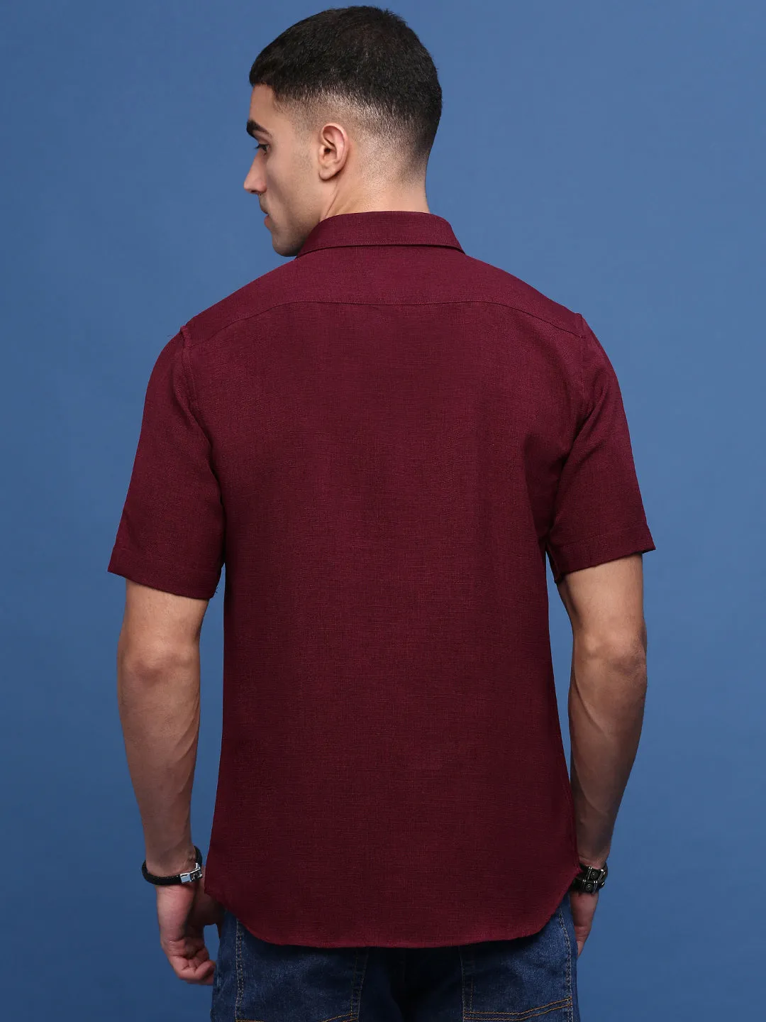 Men Burgundy Solid Slim Fit Shirt