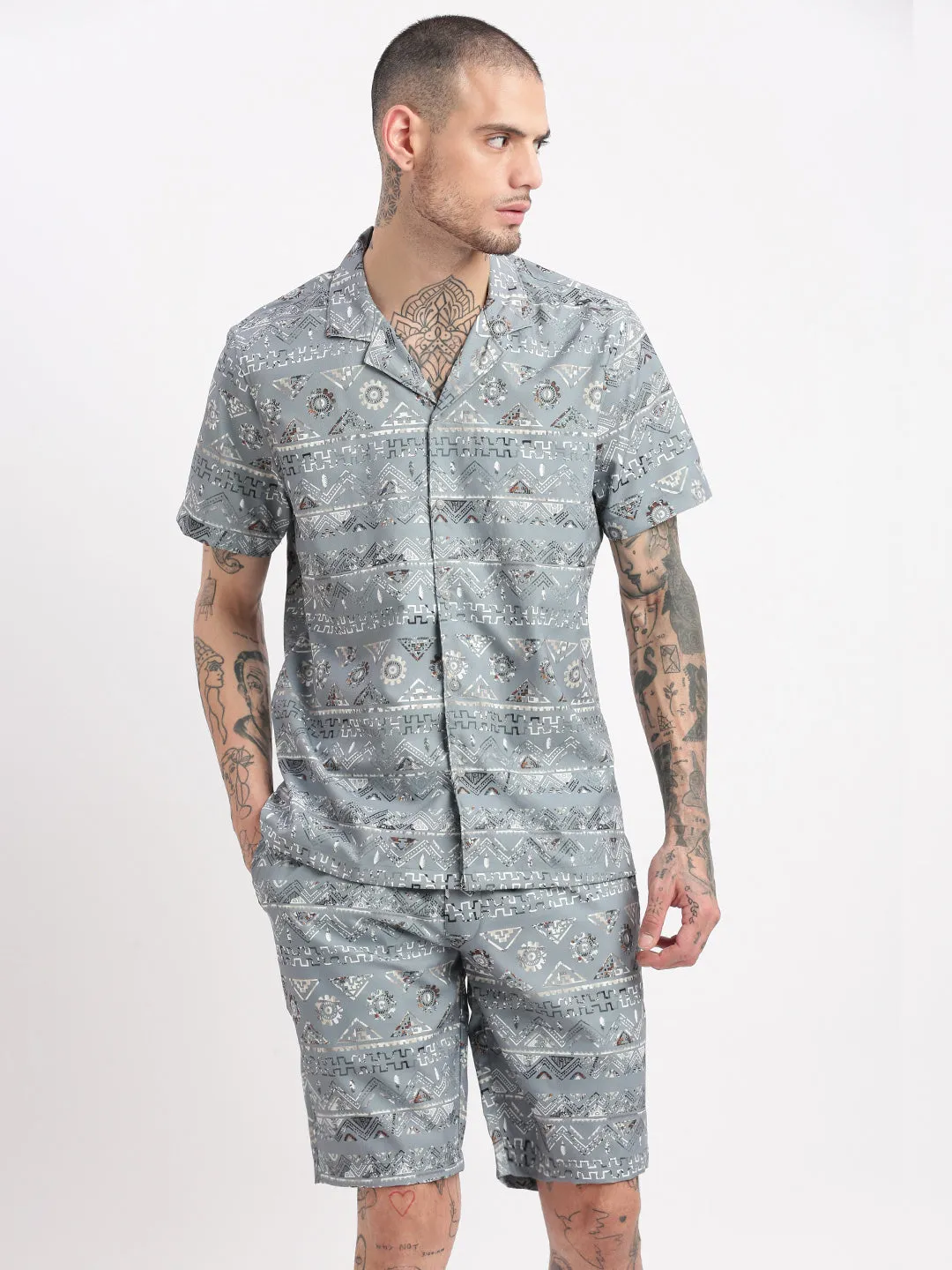 Men Geometric Print Cuban Collar Grey Co-Ords Set