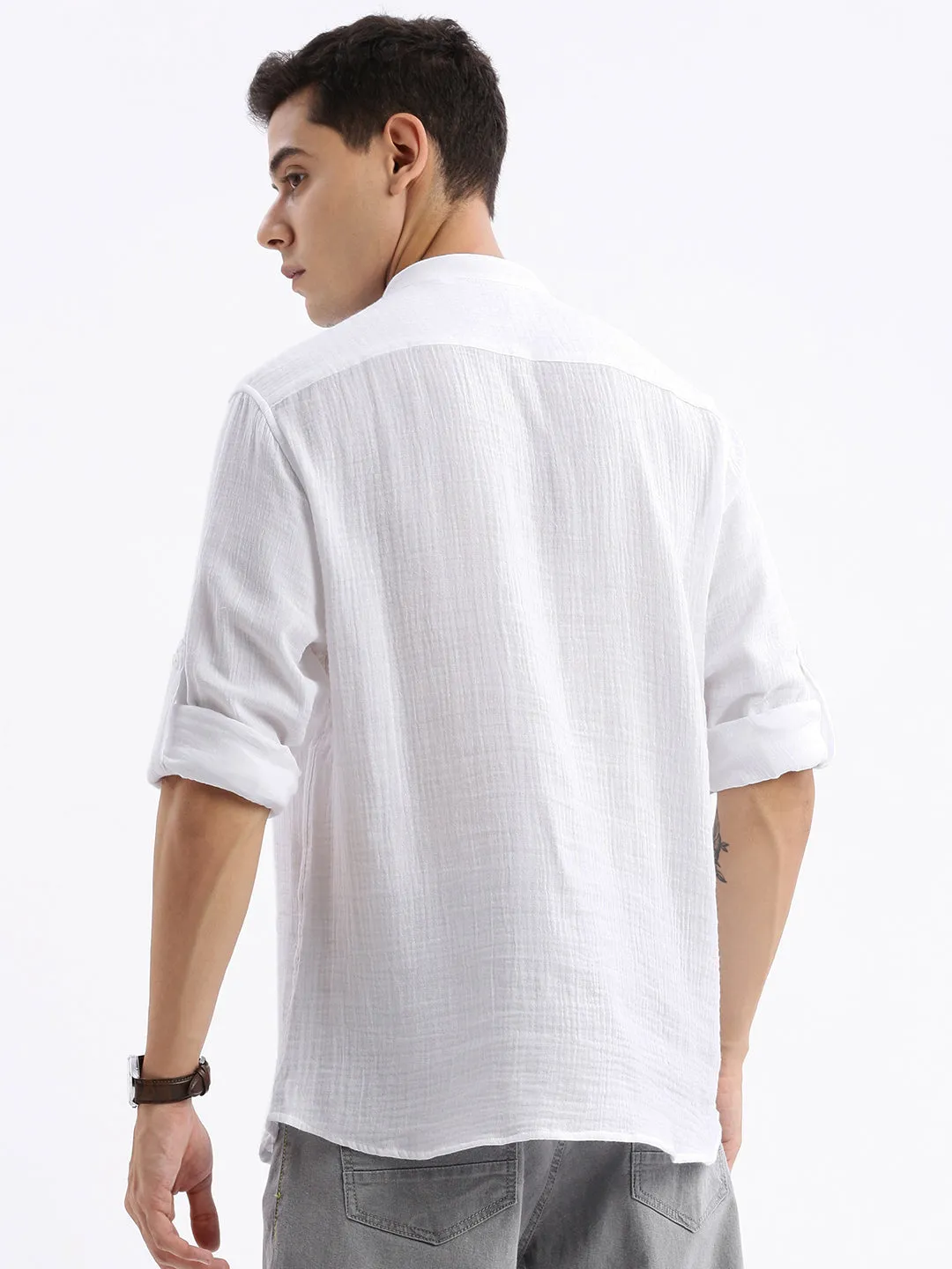 Men Spread Collar Solid Slim Fit White Shirt